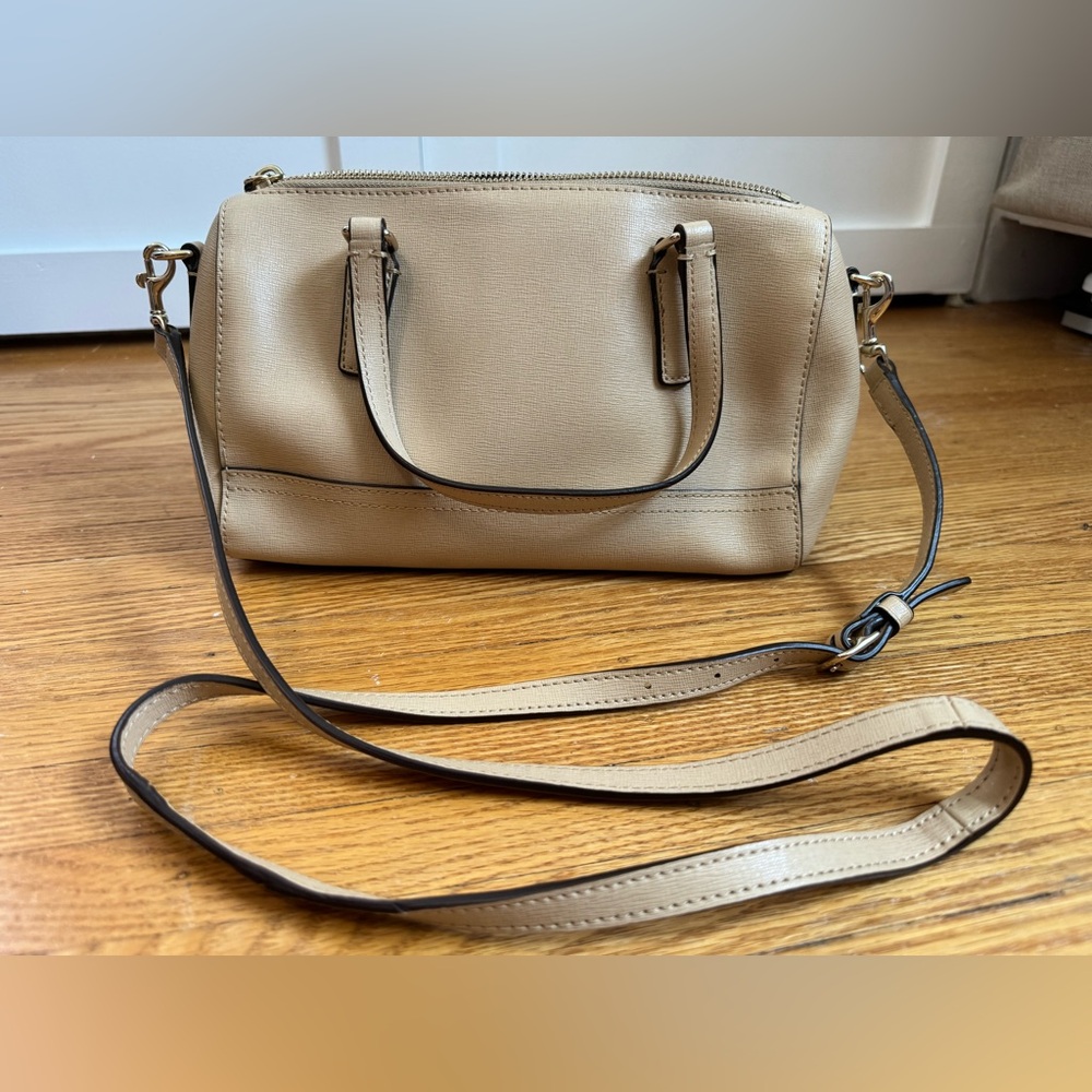 Coach purse - Picture 2 of 3